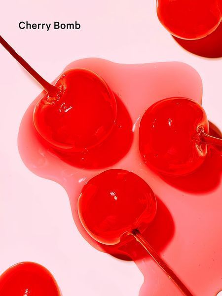 Блиск для губ Victoria's Secret - Cherry Bomb 26399751 фото