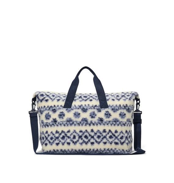 Сумка Cozy Plush Weekender Bag  27160241 фото